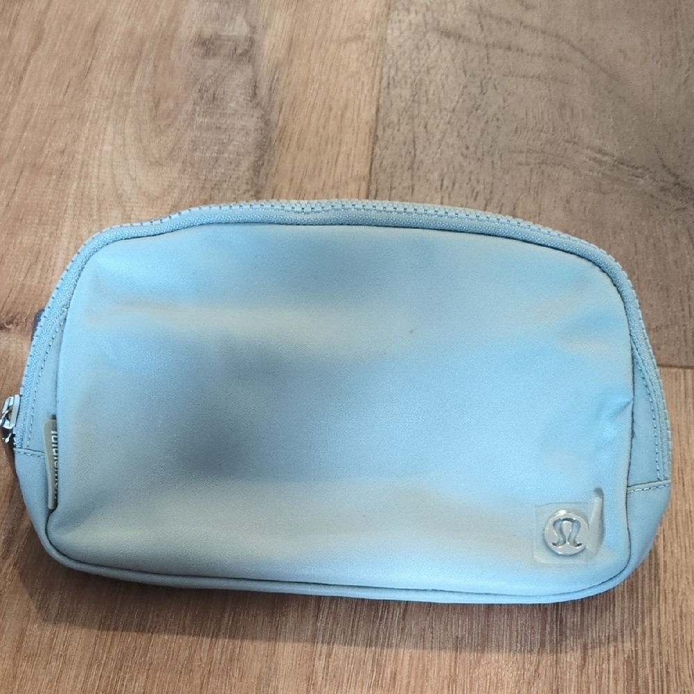 NWT Lululemon Gray Pouch with Silver Zipper